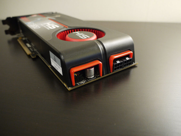 https://upload.wikimedia.org/wikipedia/commons/thumb/7/72/HIS_Radeon_HD_5850-back_view.jpg/1280px-HIS_Radeon_HD_5850-back_view.jpg