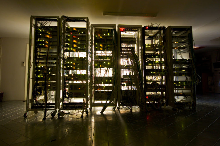 https://www.flickr.com/photos/pierrotcarre/4450487354/