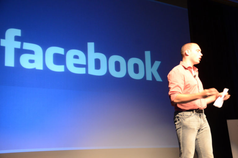 https://c1.staticflickr.com/7/6148/5986220278_9635614fc2_b.jpg