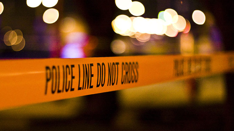 https://upload.wikimedia.org/wikipedia/commons/c/cc/Police_Line_Crime_Scene_2498847226.jpg