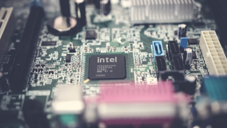 https://c.pxhere.com/photos/22/e1/blur_capacitors_chip_circuit_circuit_board_close_up_component_computer-1536379.jpg!d