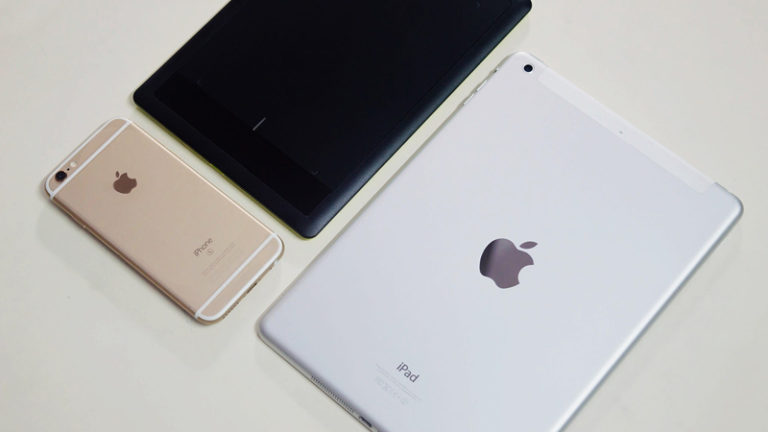 https://c0.wallpaperflare.com/preview/251/898/524/apple-devices-electronics-gadgets.jpg