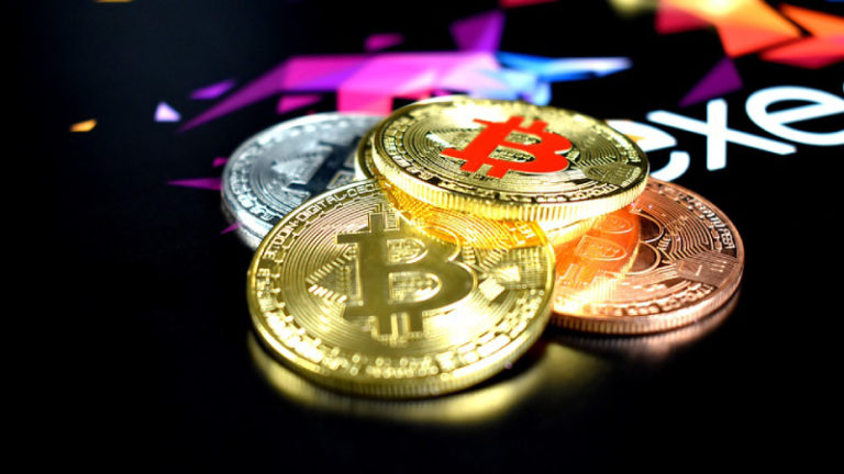 https://cdn.pixabay.com/photo/2019/07/21/16/22/bitcoin-4353069_960_720.jpg