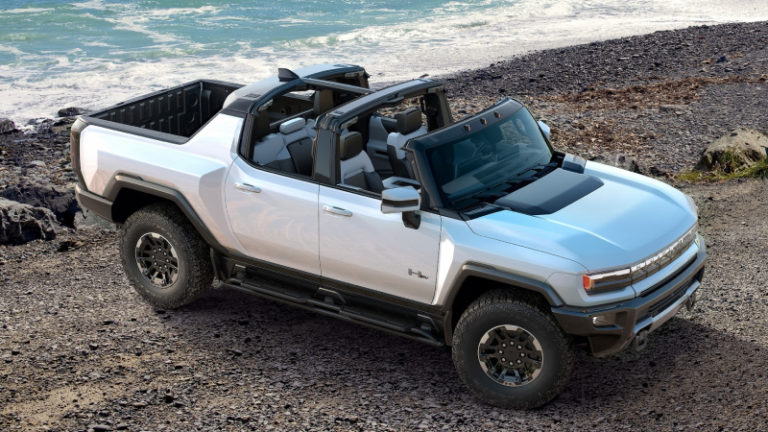 https://www.gmc.com/content/dam/gmc/na/us/english/index/vehicles/future-vehicles/hummer/01-images/2020-hummer-ev-reveal-infinityroof-013-GMC-Hummer-BT1XX-FN-RoofOFF-v1-0.jpg?imwidth=1200