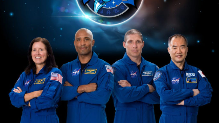 https://blogs.nasa.gov/commercialcrew/wp-content/uploads/sites/230/2020/08/jsc2020e032979_crew_horizontal-1024x819.jpg