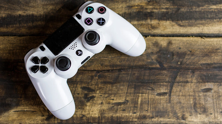 https://www.pickpik.com/white-ps4-gaming-controller-technology-gaming-joystick-76421