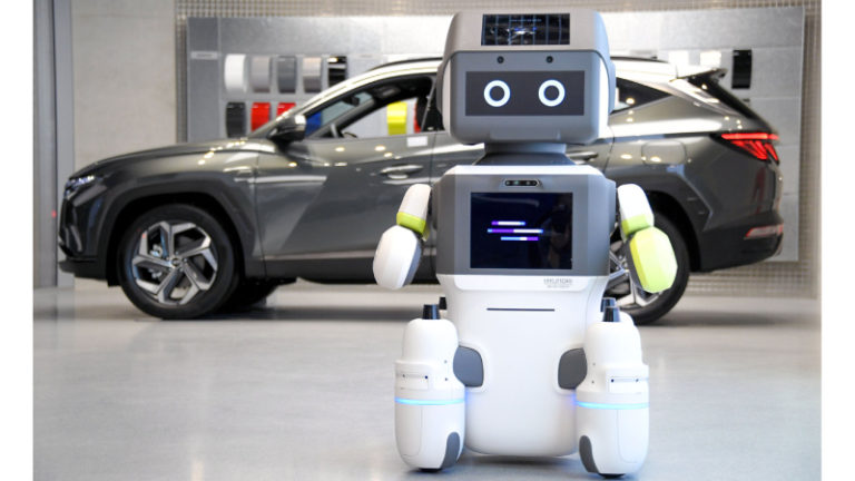 https://www.hyundai.news/fileadmin/eu/brand/20210125_humanoid_robot_dal-e/hyundai-humanoid-robot-dal-e-02-1610.jpg