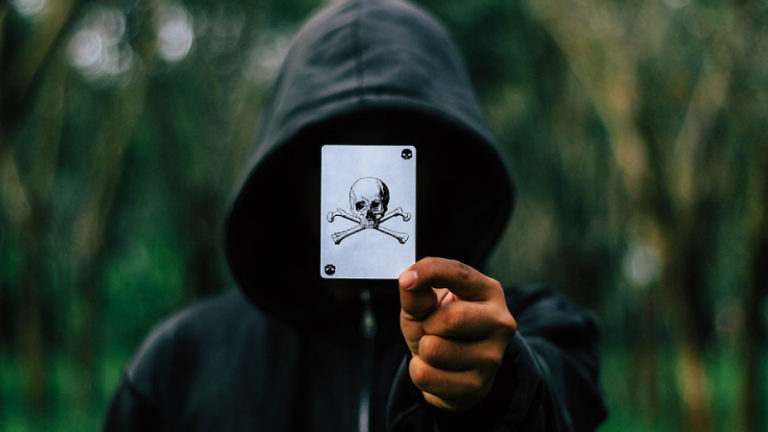 https://cdn.pixabay.com/photo/2021/02/27/13/42/death-6054627_960_720.jpg