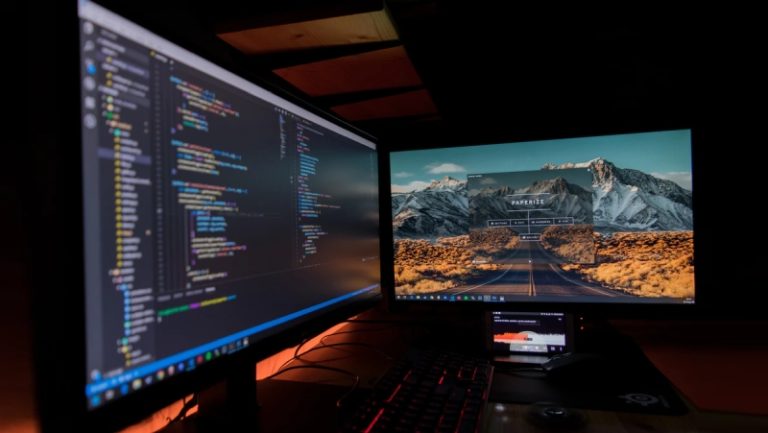 https://images.unsplash.com/photo-1534972195531-d756b9bfa9f2?ixlib=rb-1.2.1&ixid=MnwxMjA3fDB8MHxwaG90by1wYWdlfHx8fGVufDB8fHx8&auto=format&fit=crop&w=1050&q=80