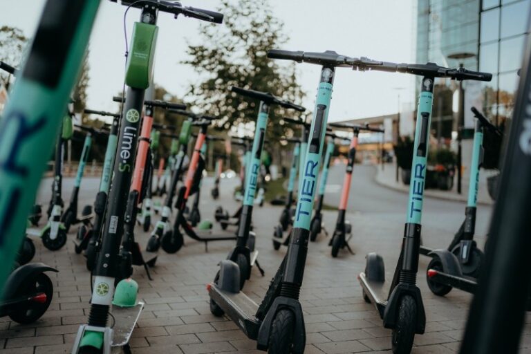 https://unsplash.com/photos/q5ZDZPc7Ksc