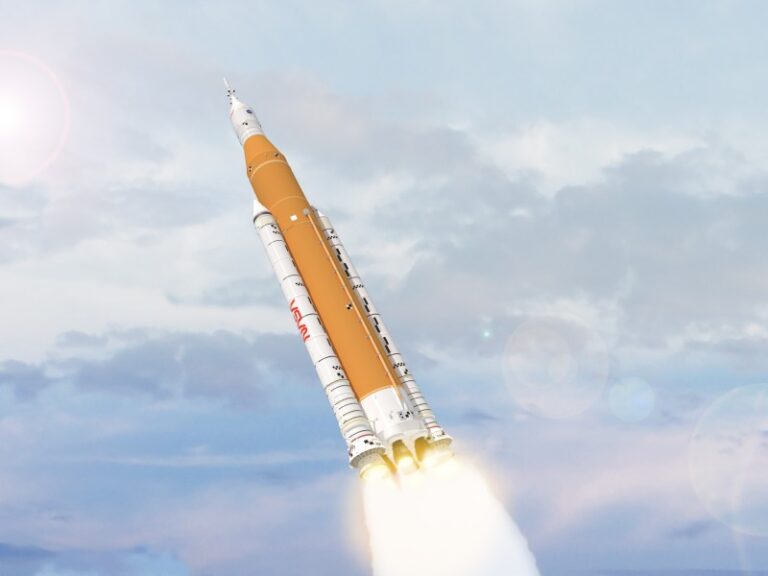 https://www.nasa.gov/sites/default/files/thumbnails/image/block_1_crew_in_fligh_srb_nasaworm_eas_r4.jpg
