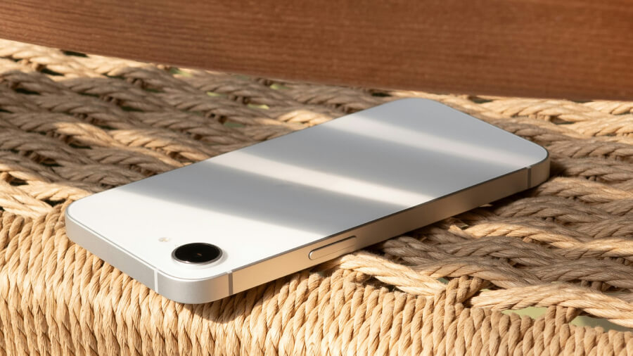 iPhone 16e 8GB/128GB