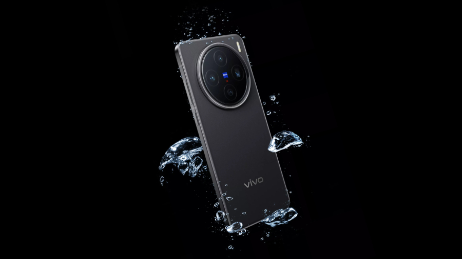 Vivo X200 na černém pozadí pod vodou