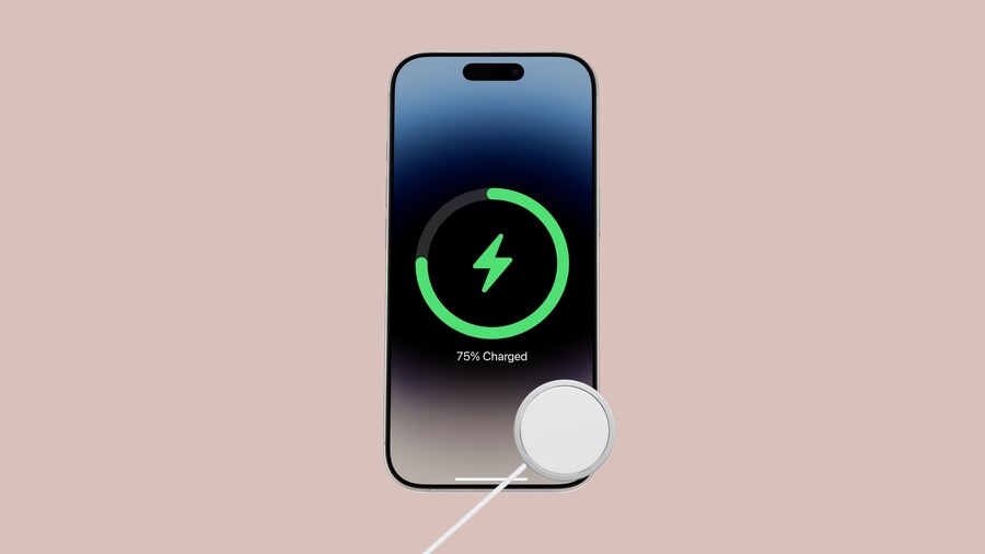 iPhone 15 Pro nabízí solidní výdrž baterie s rychlým nabíjením přes USB-C i podporou MagSafe.
