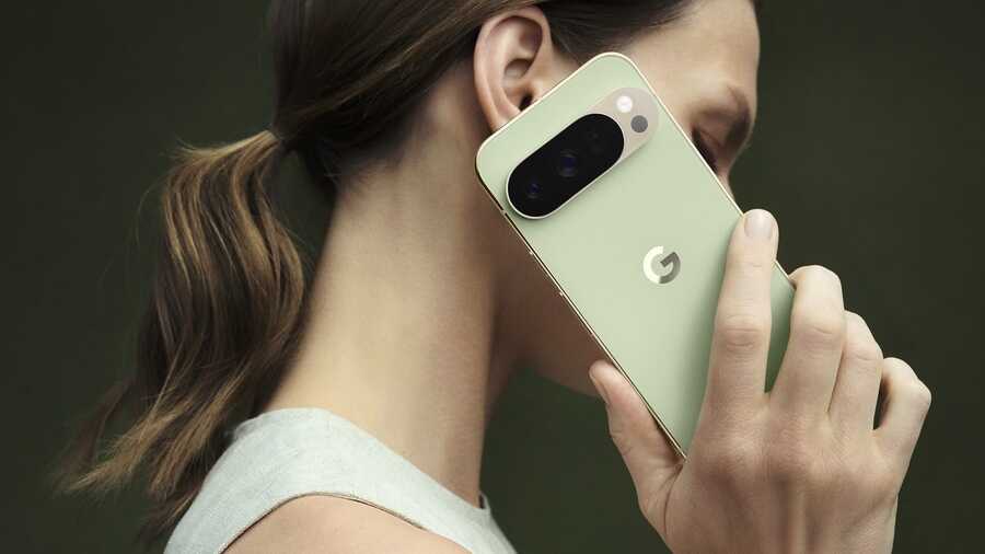 Google Pixel 10 Pro XL v odstínu Jade, náhledová fotografie.