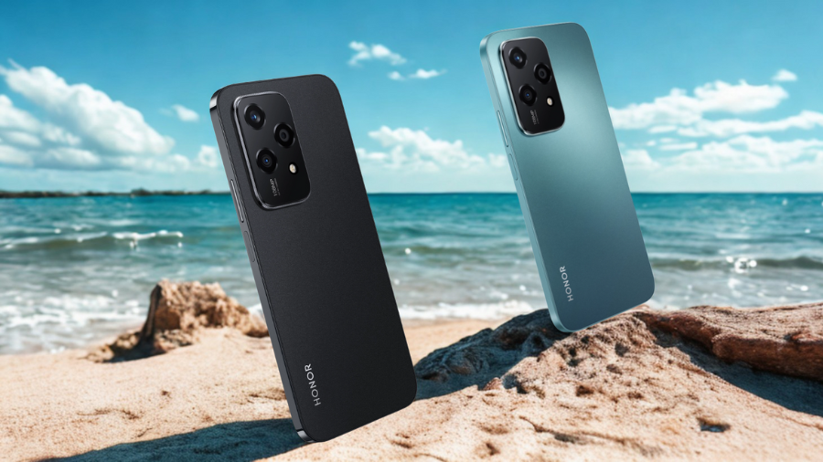 Barevné varianty HONOR 200 Lite: Černá Midnight Black a modrá Cyan Lake na pláži.