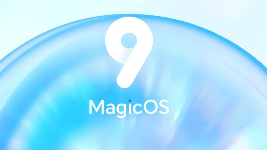 Obrázek rozhraní MagicOS 9, který ukazuje velké bílé číslo 9 nad textem MagicOS na jasně modrém pozadí. Jedná se o operační systém tabletu HONOR Pad X9a.