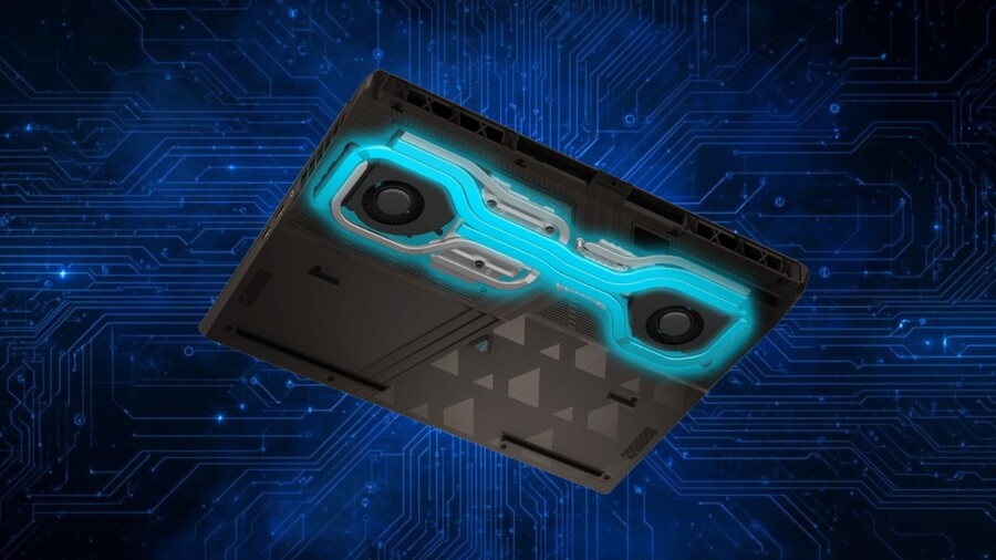 Pohled na spodní stranu herního notebooku MSI Vector 16 HX AI. Je zvýrazněn jeho chladicí systém s tepelnými trubicemi a dvěma ventilátory, které jsou zvýrazněny jasně modrým světlem, symbolizujícím efektivní chlazení.