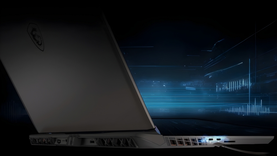 Detailní boční pohled na herní notebook MSI Vector 16 HX AI. Je připojen napájecí kabel a jsou viditelné další porty. V pozadí je futuristické modré pozadí s linkami.