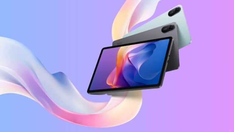 Dva tablety Xiaomi Redmi Pad 2, jeden v tmavě šedé a druhý v mintové barvě, vznášející se na barevném abstraktním pozadí.