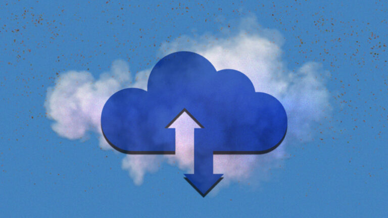 Modrý mráček, jako symbol značky Cloud na modrém pozadí s bílými mraky.