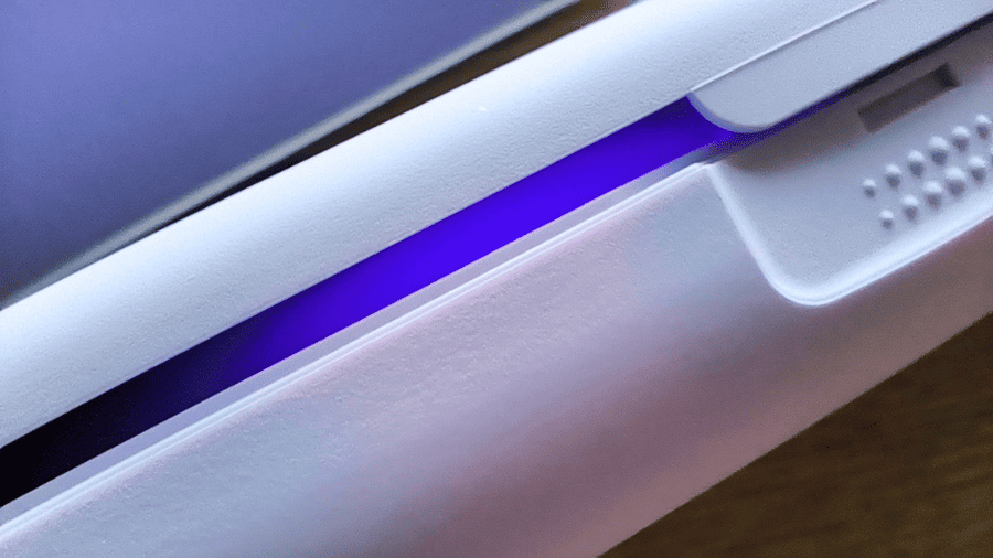 Ultrafialové světlo, které slouži k dezinfekci kartáčku TrueLife Clean 70 UV