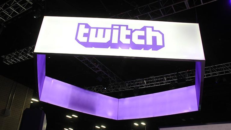https://upload.wikimedia.org/wikipedia/commons/b/bf/PAX_South_2016_-_Twitch_sign_%2824354667699%29.jpg